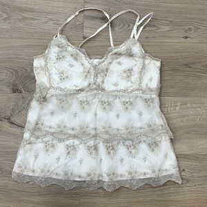 WOMEN DRESSY LACE TOP.